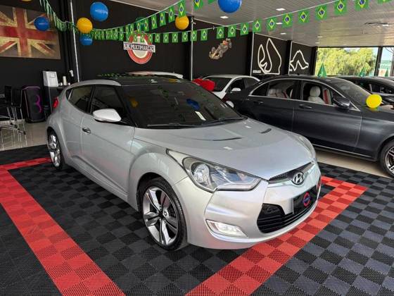 HYUNDAI VELOSTER 1.6 16V GASOLINA 3P AUTOMÁTICO HYUNDAI VELOSTER 1.6 16V GASOLINA 3P AUTOMÁTICO